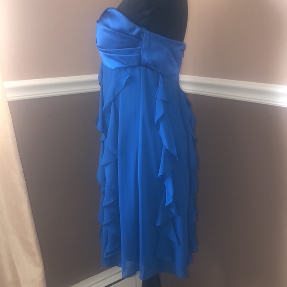 Beautiful strapless dress - Picture 4 of 6